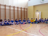 Obraz przedstawiający Piłkarki i piłkarze z Lubaczowa na "gościnnym" treningu w Dębicy