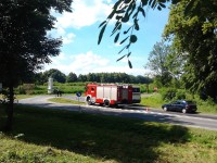 Obraz przedstawiający Spore utrudnienia w ruchu, bo autokar "gubił" paliwo w Oleszycach