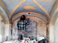 Obraz przedstawiający Polichromie w cmentarnych kapliczkach odzyskają dawny blask