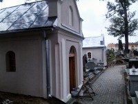 Obraz przedstawiający Polichromie w cmentarnych kapliczkach odzyskają dawny blask