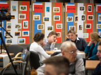 Obraz przedstawiający Wieczór poezji francuskiej w MBP w Lubaczowie - zobacz zdjęcia