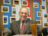 Obraz przedstawiający Wieczór poezji francuskiej w MBP w Lubaczowie - zobacz zdjęcia