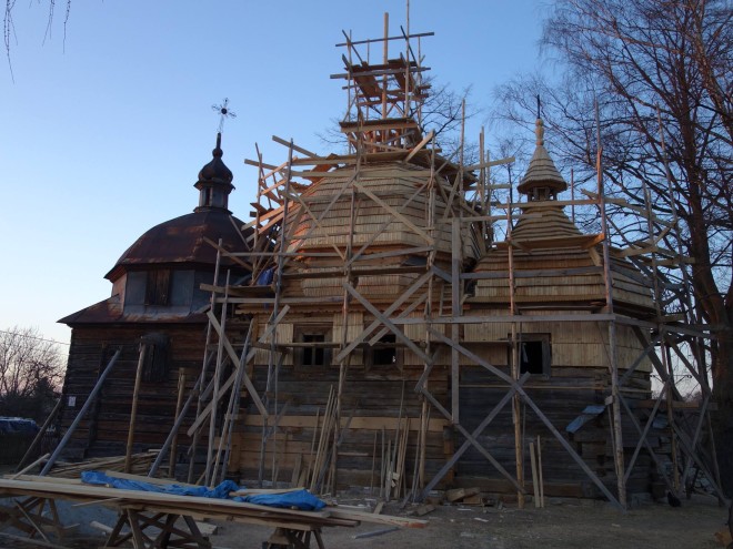 Obraz przedstawiający Cerkiew w Nowym Bruśnie odzyskuje dawny blask