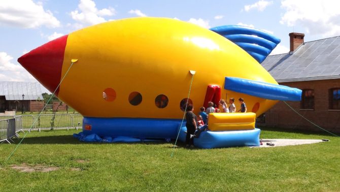 Obraz przedstawiający Świetna zabawa i wiele atrakcji na Dzień Dziecka w Kresowej Osadzie