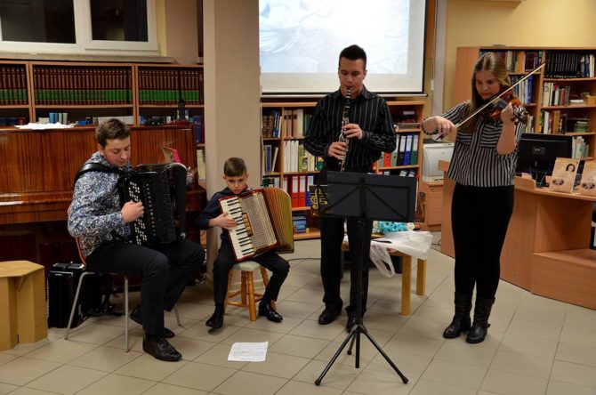 Obraz przedstawiający W powiecie lubaczowskim obchodzono Międzynarodowy Dzień Pamięci o Ofiarach Holokaustu