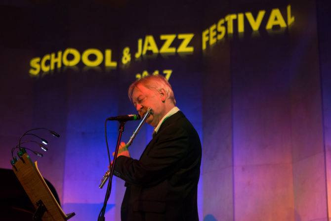Obraz przedstawiający SCHOOL & JAZZ FESTIVAL w Lubaczowie - zdjęcia z koncertu jury