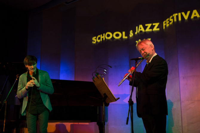 Obraz przedstawiający SCHOOL & JAZZ FESTIVAL w Lubaczowie - zdjęcia z koncertu jury