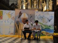 Obraz przedstawiający Uczniowie Zespołu Placówek im. Jana Pawła II wystąpili w Katedrze Lwowskiej