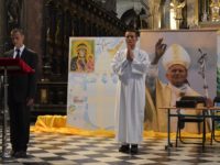 Obraz przedstawiający Uczniowie Zespołu Placówek im. Jana Pawła II wystąpili w Katedrze Lwowskiej