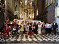 Obraz przedstawiający Uczniowie Zespołu Placówek im. Jana Pawła II wystąpili w Katedrze Lwowskiej