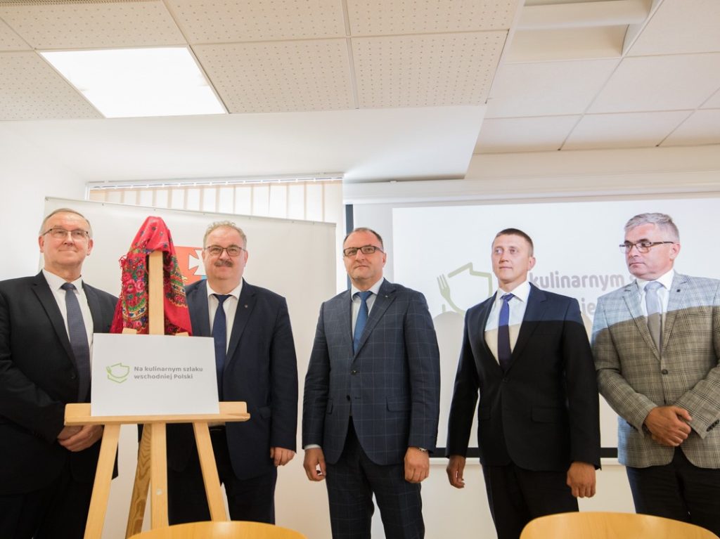 Obraz przedstawiający Na kulinarnym szlaku wschodniej Polski” w Rzeszowie