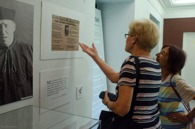 Obraz przedstawiający Artystyczny Zdrój: Za nami wernisaż wystawy i pierwszy spektakl