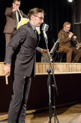 Obraz przedstawiający Artystyczny Zdrój: Za nami wernisaż wystawy i pierwszy spektakl