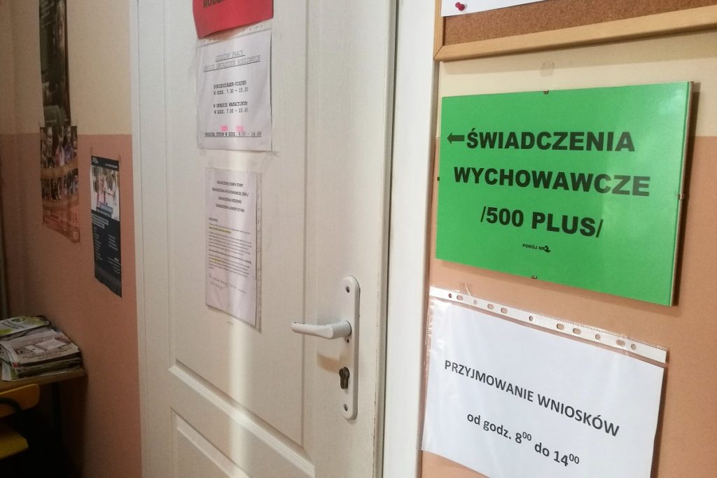 Obraz przedstawiający 500 Plus: Złożyłeś wniosek na nowy okres rozliczeniowy?