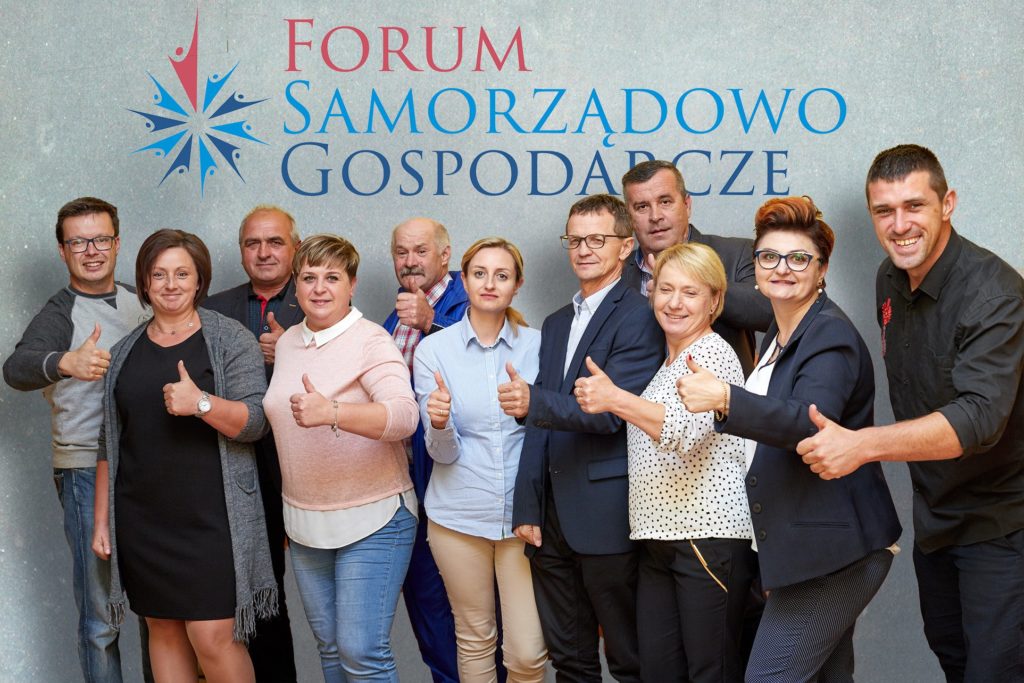 Obraz przedstawiający Forum Samorządowo Gospodarcze - trzecia siła w Radzie Powiatu