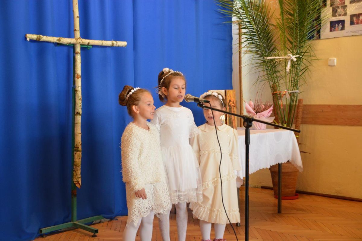 Obraz przedstawiający Stary Dzików: Znamy wyniki Gminnego Konkursu Poezji Religijnej