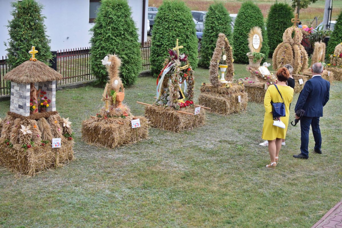 Obraz przedstawiający Dożynki Gminy Wielkie Oczy [ZDJĘCIA]