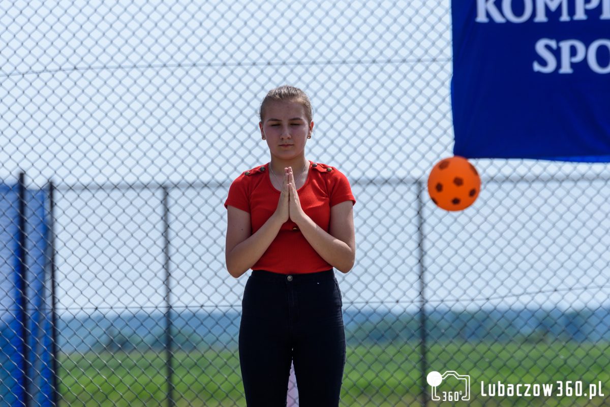 Obraz przedstawiający Uroczyste otwarcie kompleksu boisk w Krowicy Samej [ZDJĘCIA]