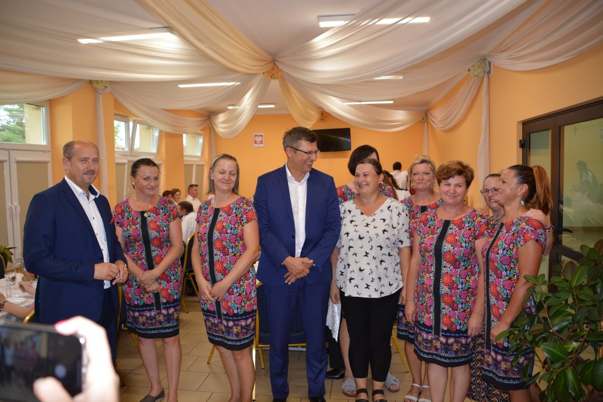 Obraz przedstawiający Uroczyste poświęcenie wozu strażackiego w Ułazowie