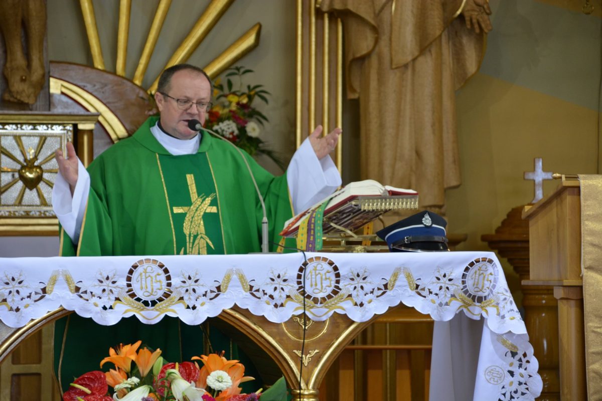 Obraz przedstawiający Uroczyste poświęcenie wozu strażackiego w Ułazowie