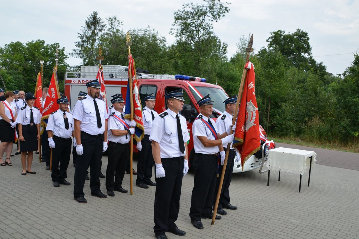 Obraz przedstawiający Uroczyste poświęcenie wozu strażackiego w Ułazowie