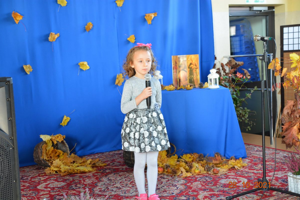 Obraz przedstawiający Stary Dzików: Znamy wyniki Gminnego Konkursu Poezji Religijnej