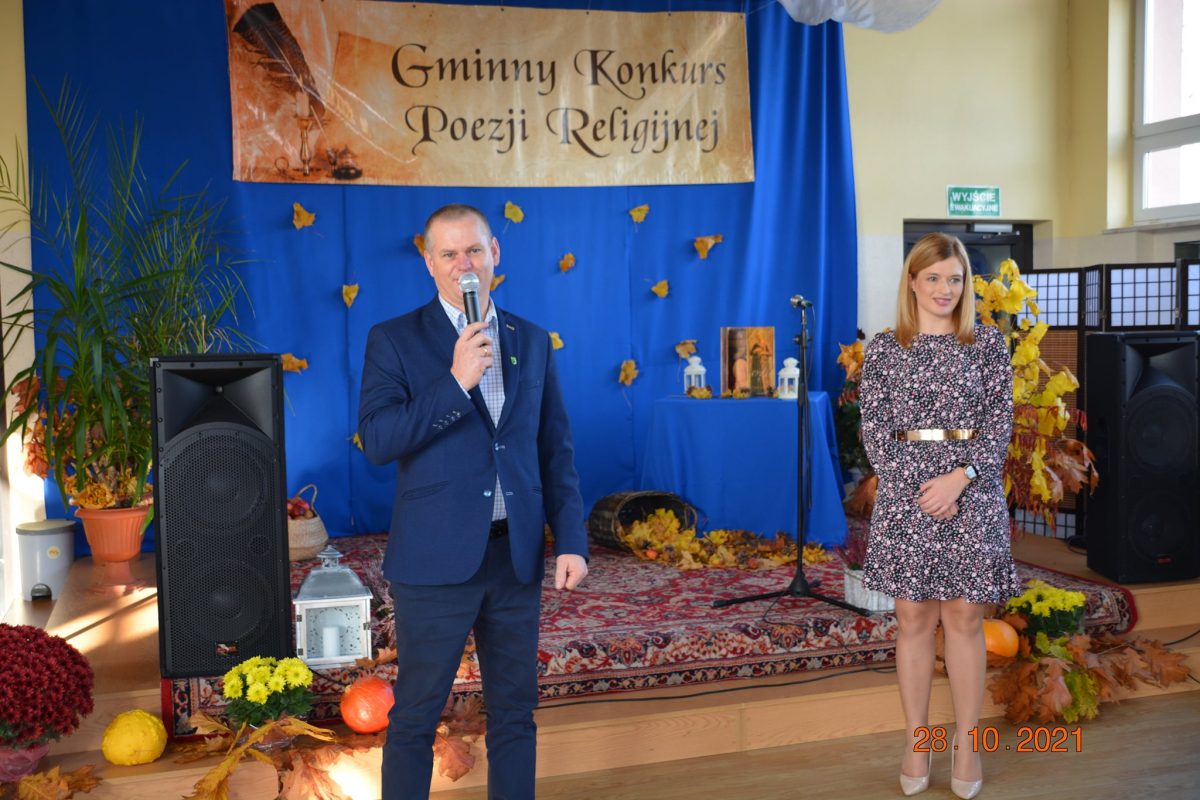 Obraz przedstawiający Stary Dzików: Znamy wyniki Gminnego Konkursu Poezji Religijnej