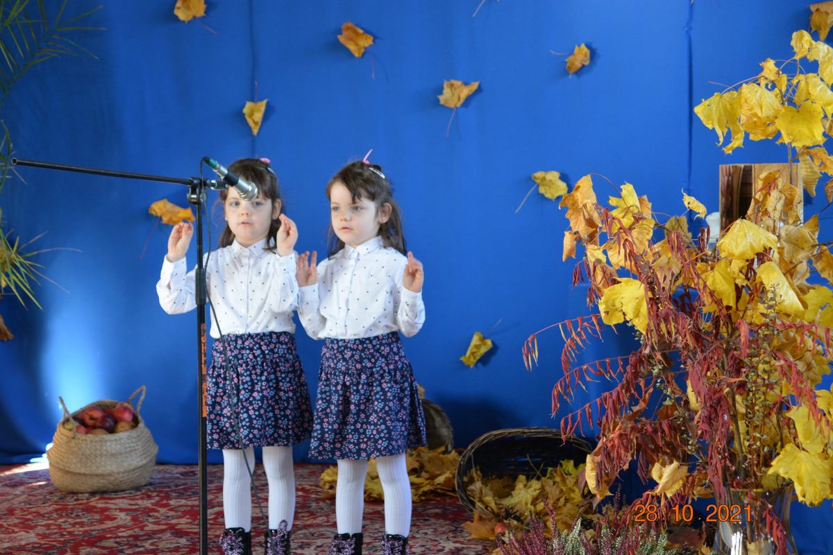 Obraz przedstawiający Stary Dzików: Znamy wyniki Gminnego Konkursu Poezji Religijnej