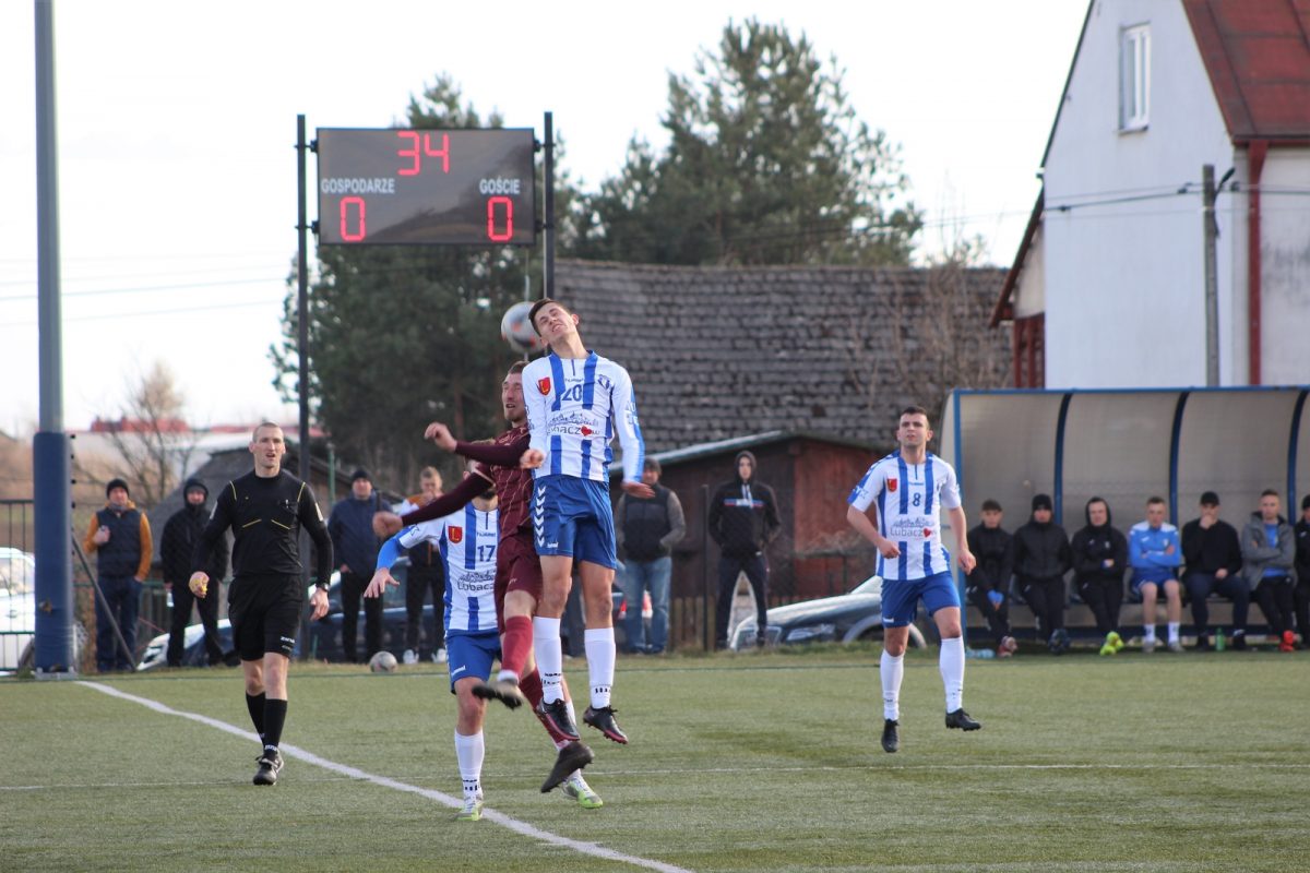 Obraz przedstawiający Pogoń-Sokoł Lubaczów wygrywa z GKS Orły [ZDJĘCIA]