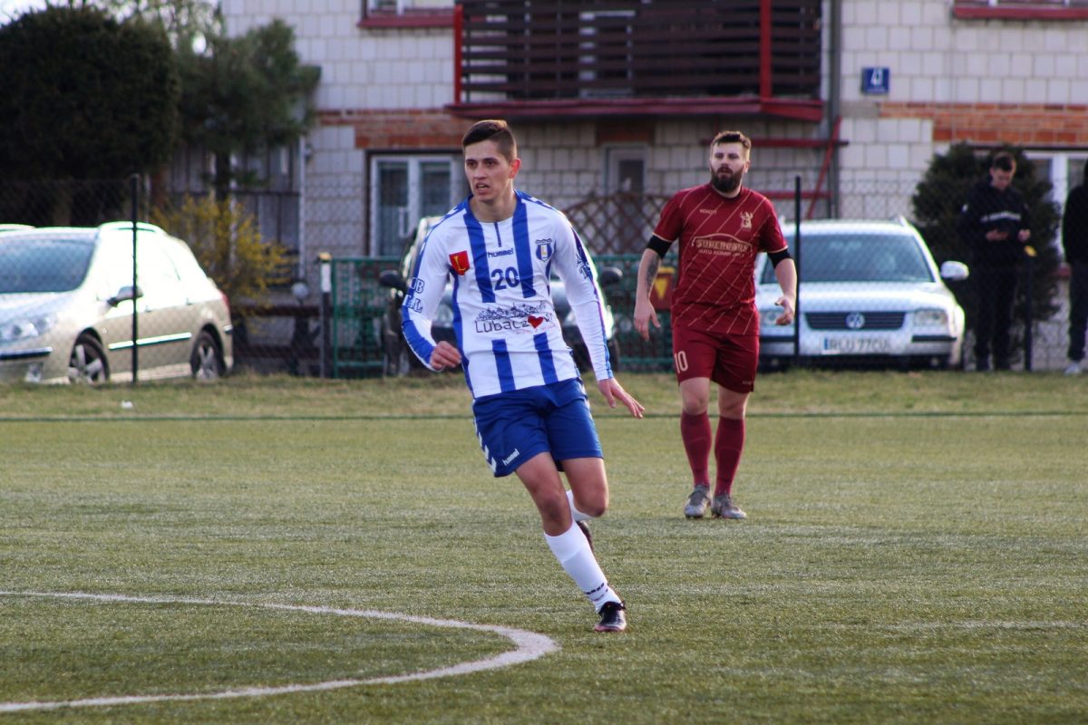 Obraz przedstawiający Pogoń-Sokoł Lubaczów wygrywa z GKS Orły [ZDJĘCIA]