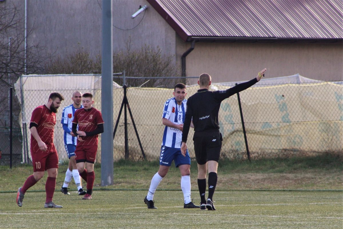 Obraz przedstawiający Pogoń-Sokoł Lubaczów wygrywa z GKS Orły [ZDJĘCIA]