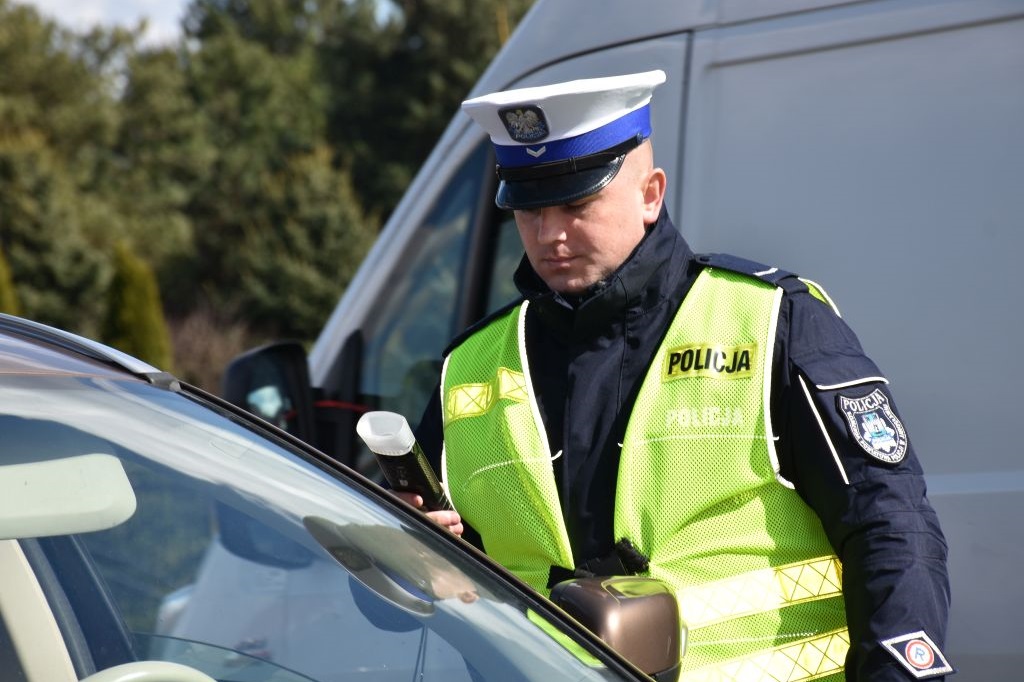 Obraz przedstawiający Poszukiwany 46-latek wpadł podczas akcji „Trzeźwy poranek”