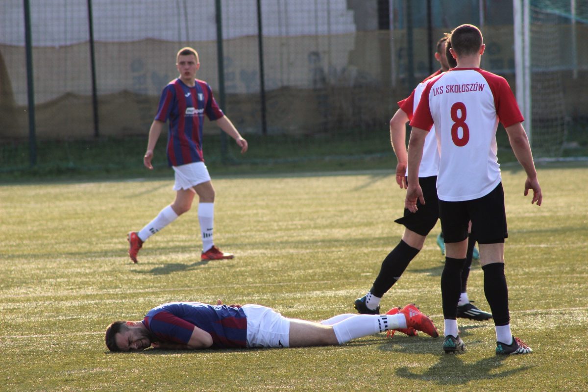 Obraz przedstawiający Pogoń-Sokół Lubaczów na remis z liderem [ZDJĘCIA]