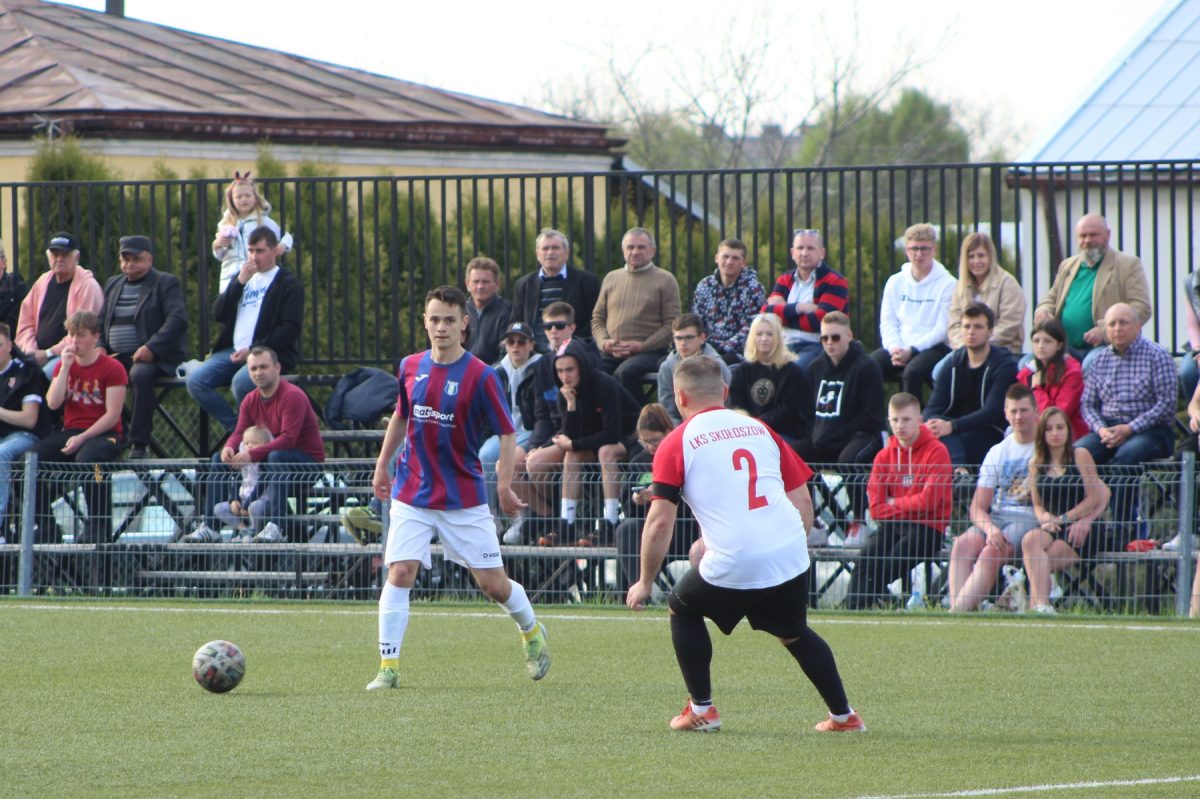 Obraz przedstawiający Pogoń-Sokół Lubaczów na remis z liderem [ZDJĘCIA]