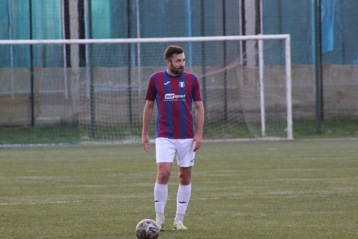 Obraz przedstawiający Pogoń-Sokół Lubaczów na remis z liderem [ZDJĘCIA]