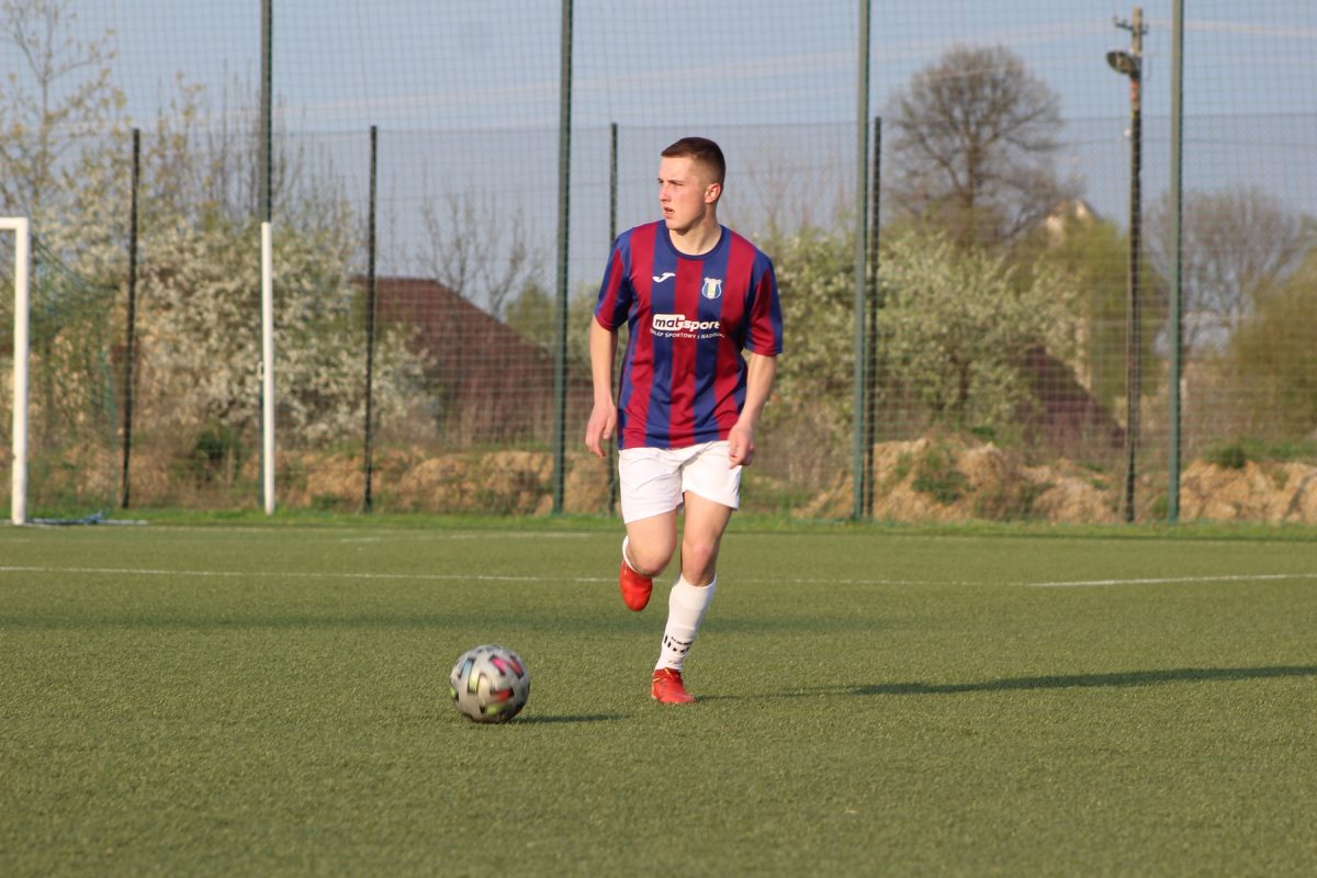 Obraz przedstawiający Pogoń-Sokół Lubaczów na remis z liderem [ZDJĘCIA]