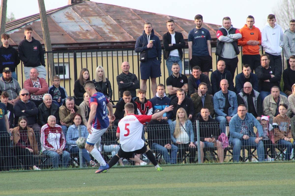 Obraz przedstawiający Pogoń-Sokół Lubaczów na remis z liderem [ZDJĘCIA]