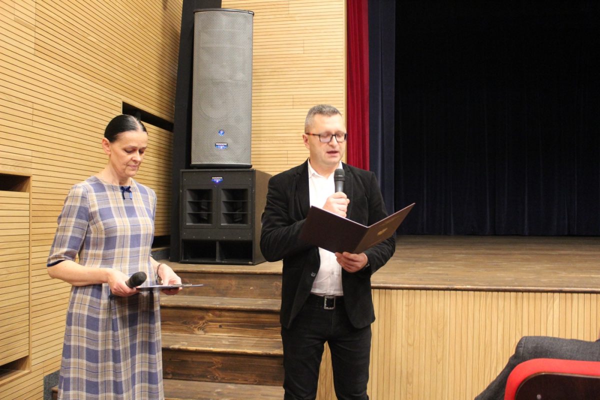 Obraz przedstawiający Szef ZNP Sławomir Broniarz w Lubaczowie m.in. o lex Czarnek