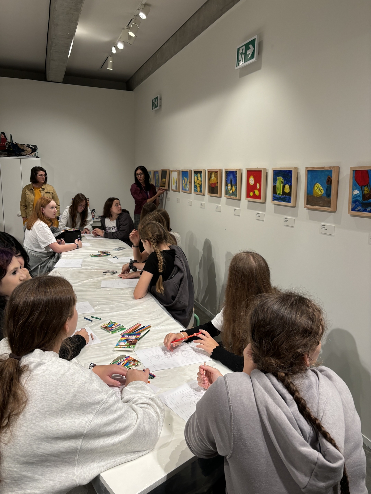 Obraz przedstawiający Projekt „ZmieniaMY DZIEWCZYNY” – tworzenie sztuki i wzajemne zrozumienie