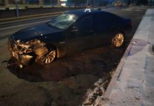 Nocna kolizja w Lubaczowie. Sprawcą 20-letni kierowca BWM