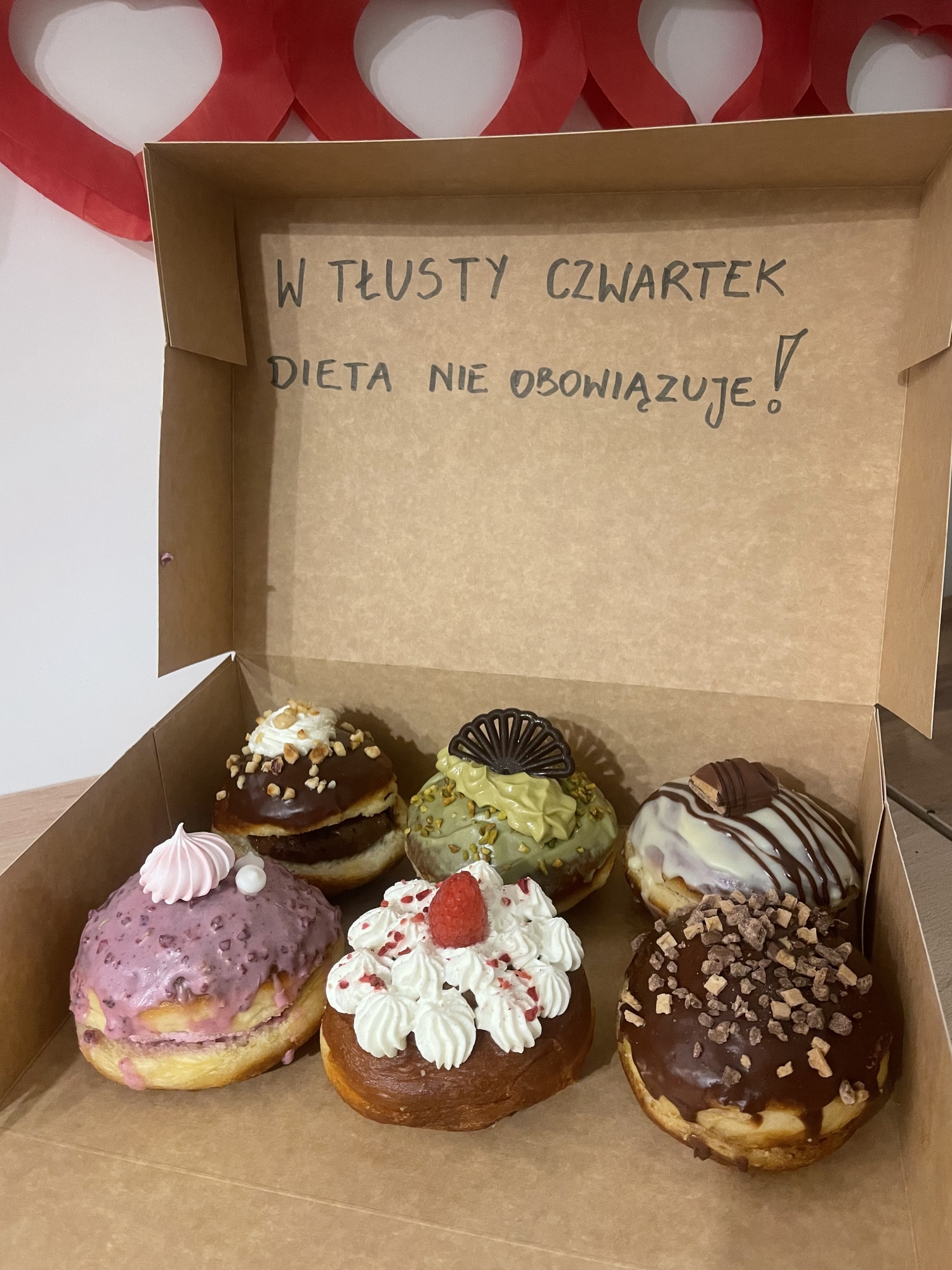 Obraz przedstawiający Prawdziwy Tłusty Czwartek tylko z kawiarnią Ann Coffee w Lubaczowie