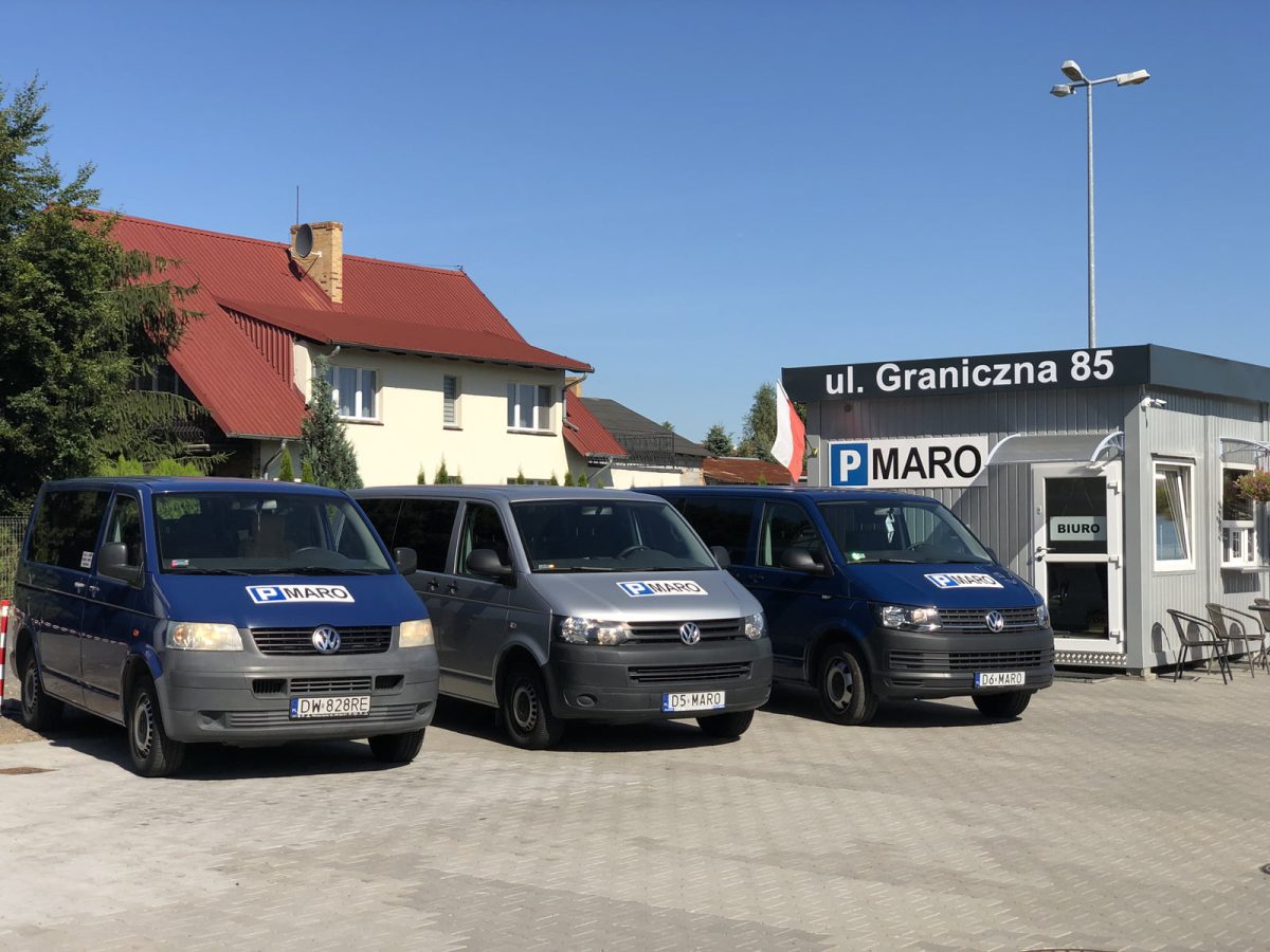 Obraz przedstawiający Gdzie zaparkować przy Porcie Lotniczym Wrocław? Wygodny parking z transferem i prostą rezerwacją