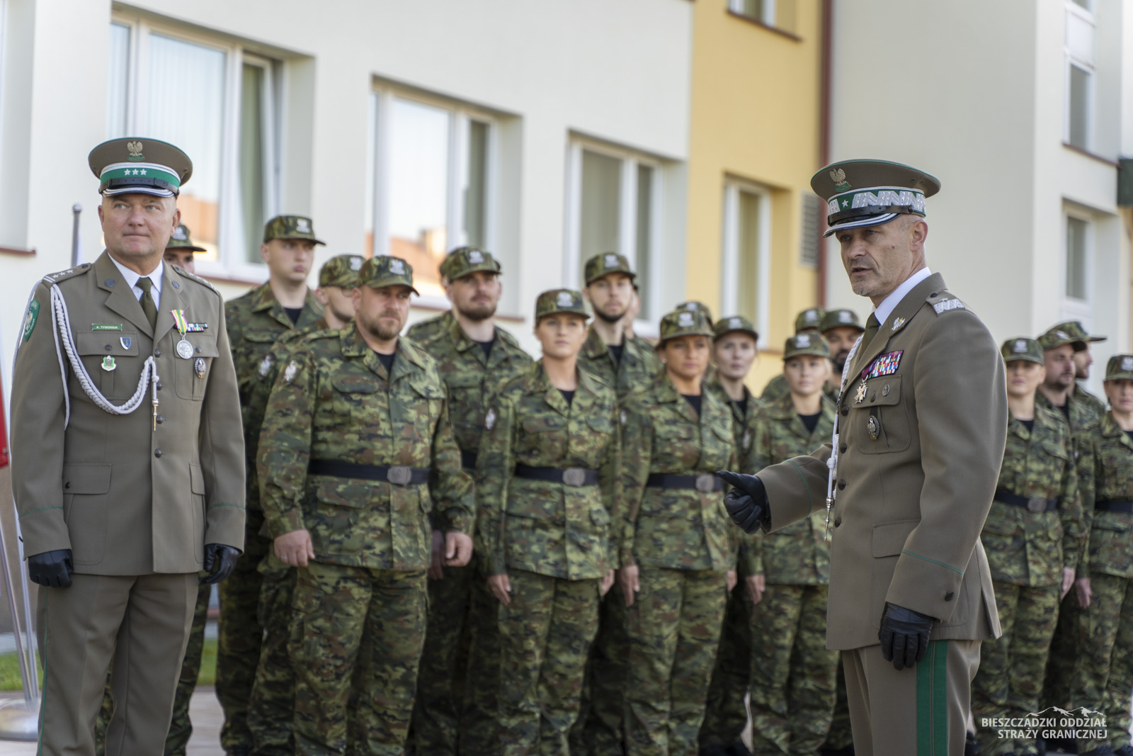 Obraz przedstawiający Nowi funkcjonariusze złożyli ślubowanie w BiOSG w Przemyślu [ZDJĘCIA]