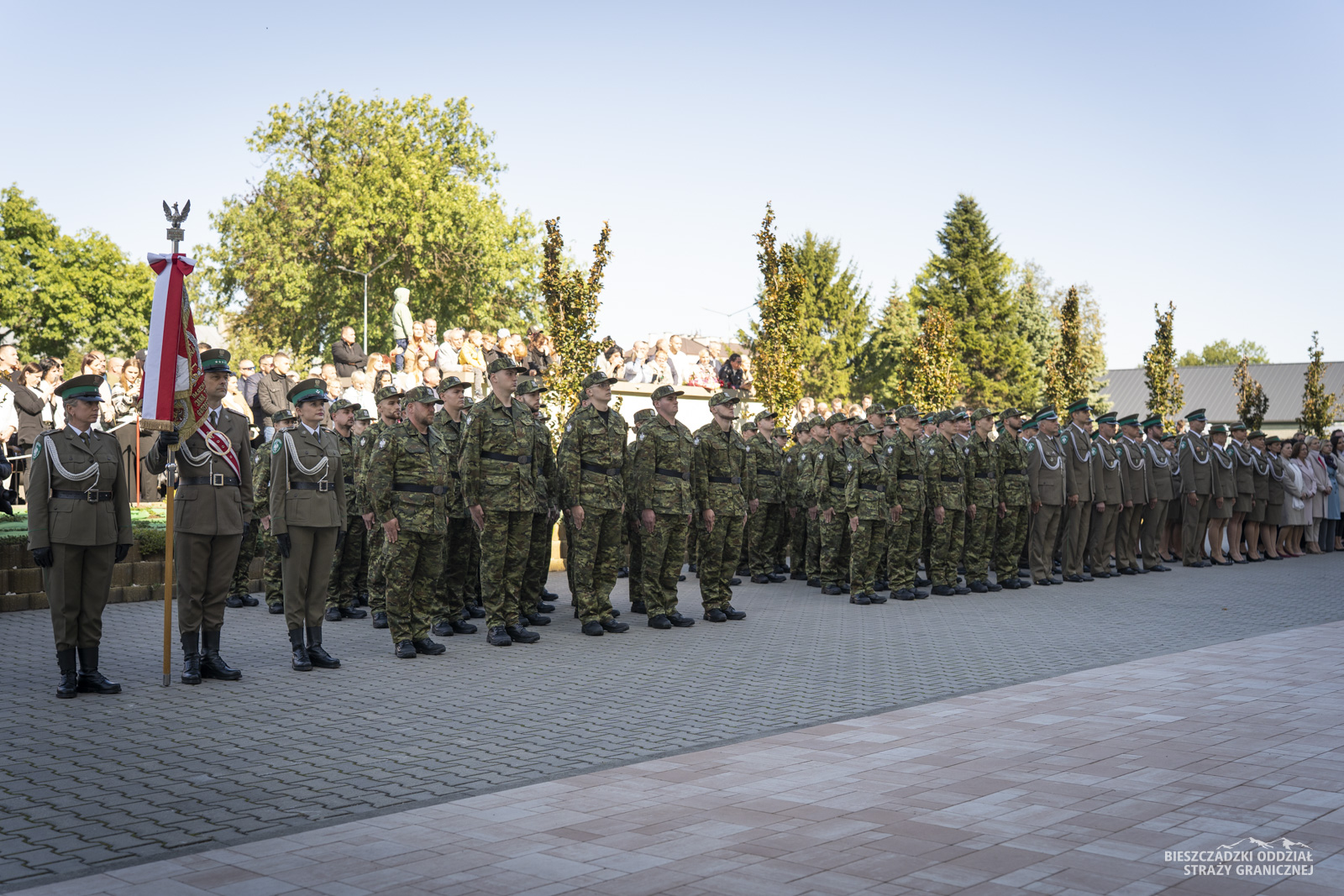 Obraz przedstawiający Nowi funkcjonariusze złożyli ślubowanie w BiOSG w Przemyślu [ZDJĘCIA]