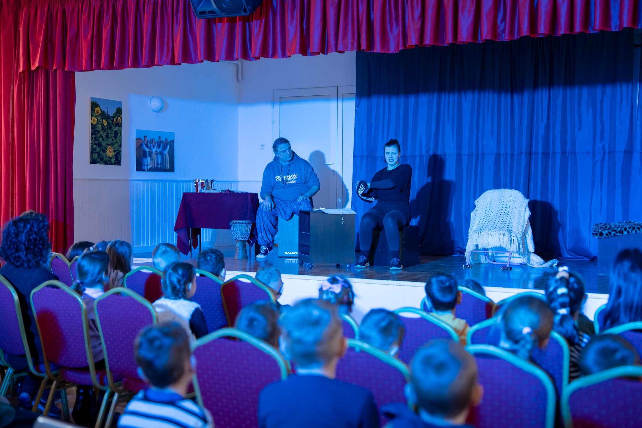 Obraz przedstawiający Najmłodsi mieszkańcy gminy Narol w krainie Królowej Śniegu