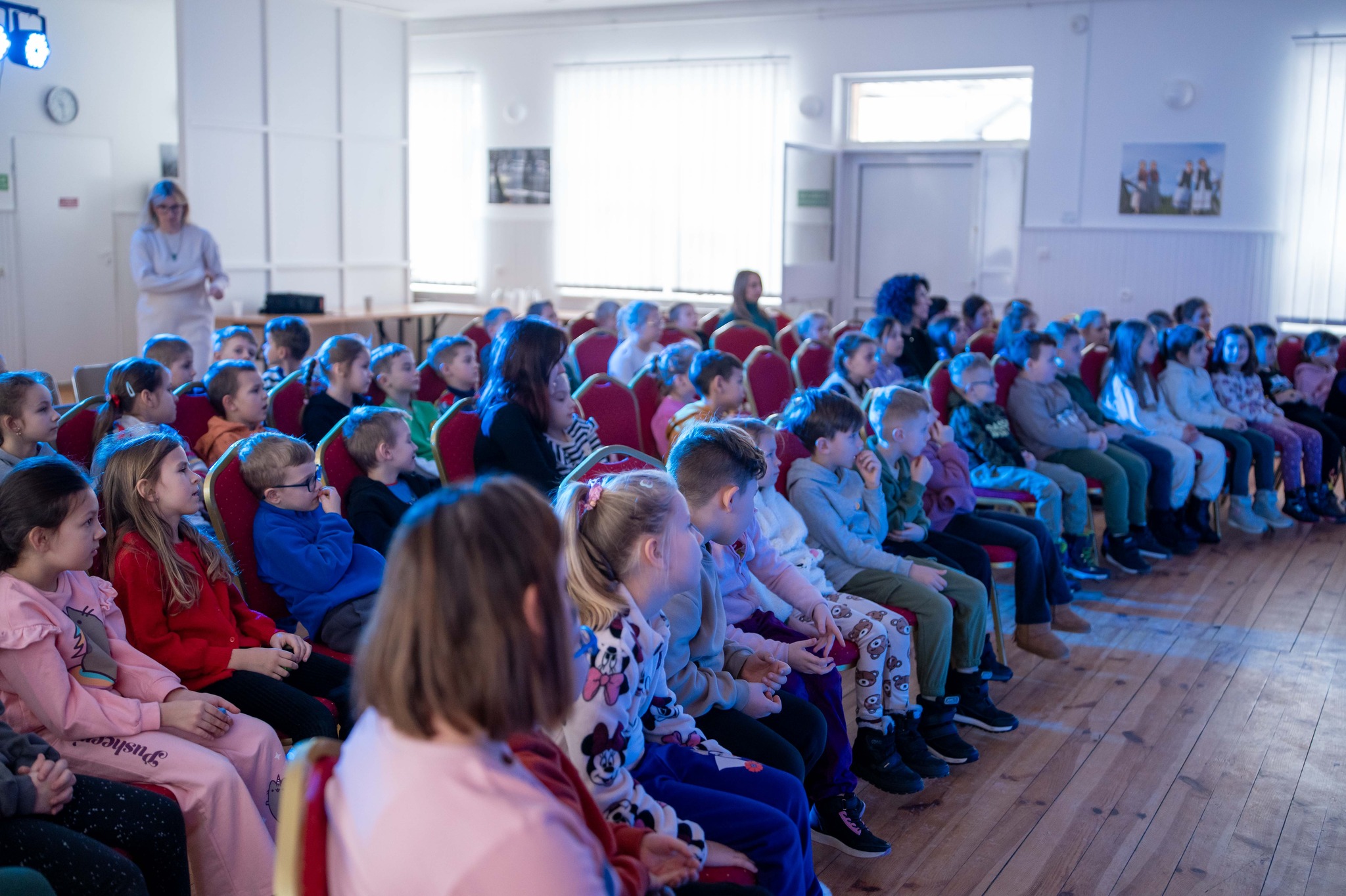Obraz przedstawiający Najmłodsi mieszkańcy gminy Narol w krainie Królowej Śniegu