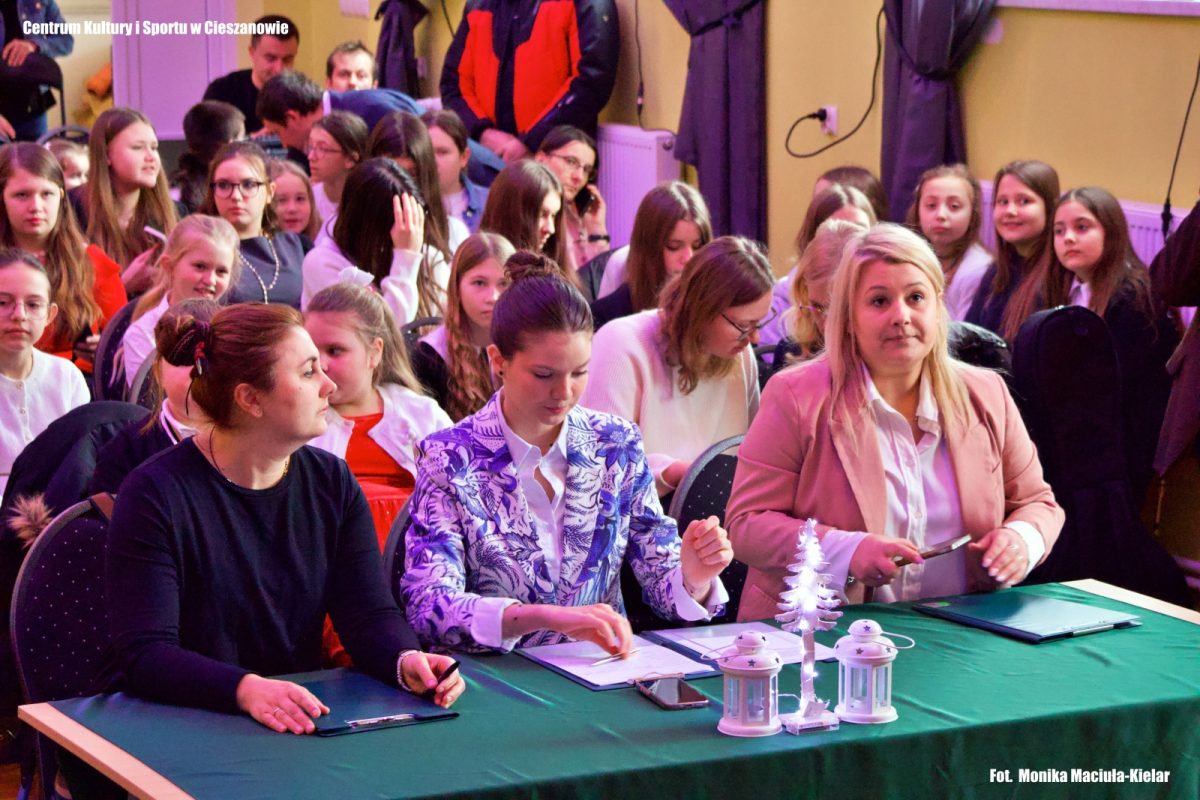 Obraz przedstawiający Znamy laureatów XVI Przeglądu Kolęd i Pastorałek w Cieszanowie