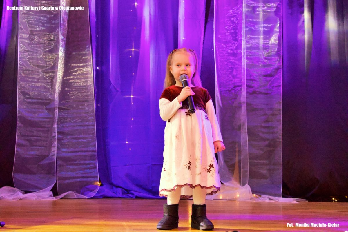 Obraz przedstawiający Znamy laureatów XVI Przeglądu Kolęd i Pastorałek w Cieszanowie