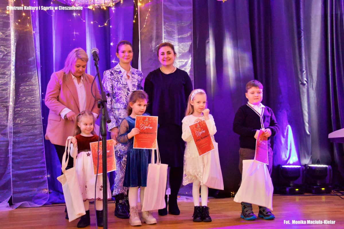 Obraz przedstawiający Znamy laureatów XVI Przeglądu Kolęd i Pastorałek w Cieszanowie