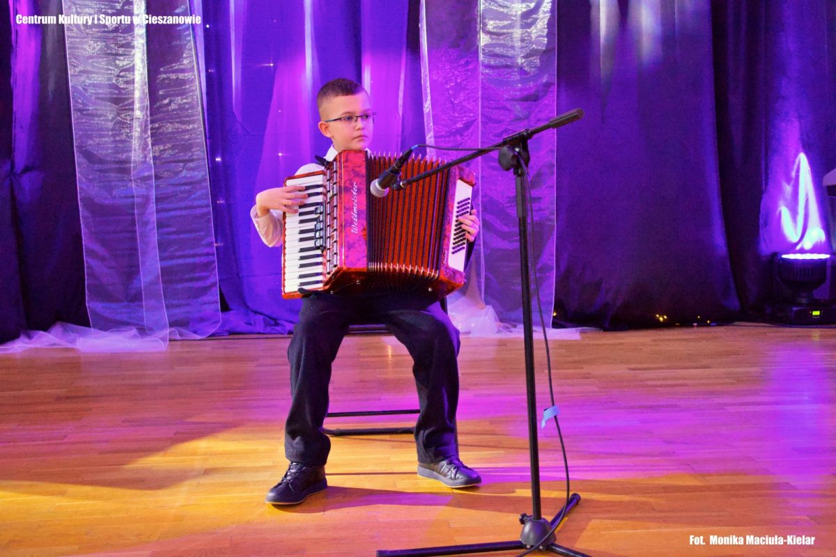 Obraz przedstawiający Znamy laureatów XVI Przeglądu Kolęd i Pastorałek w Cieszanowie